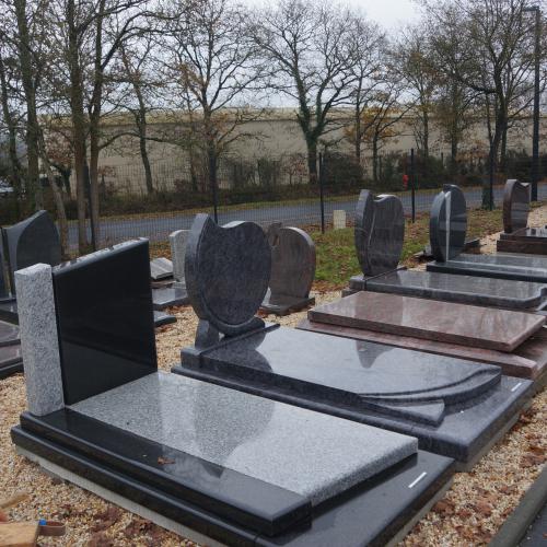 Pompes funèbres Couroussé - Monuments